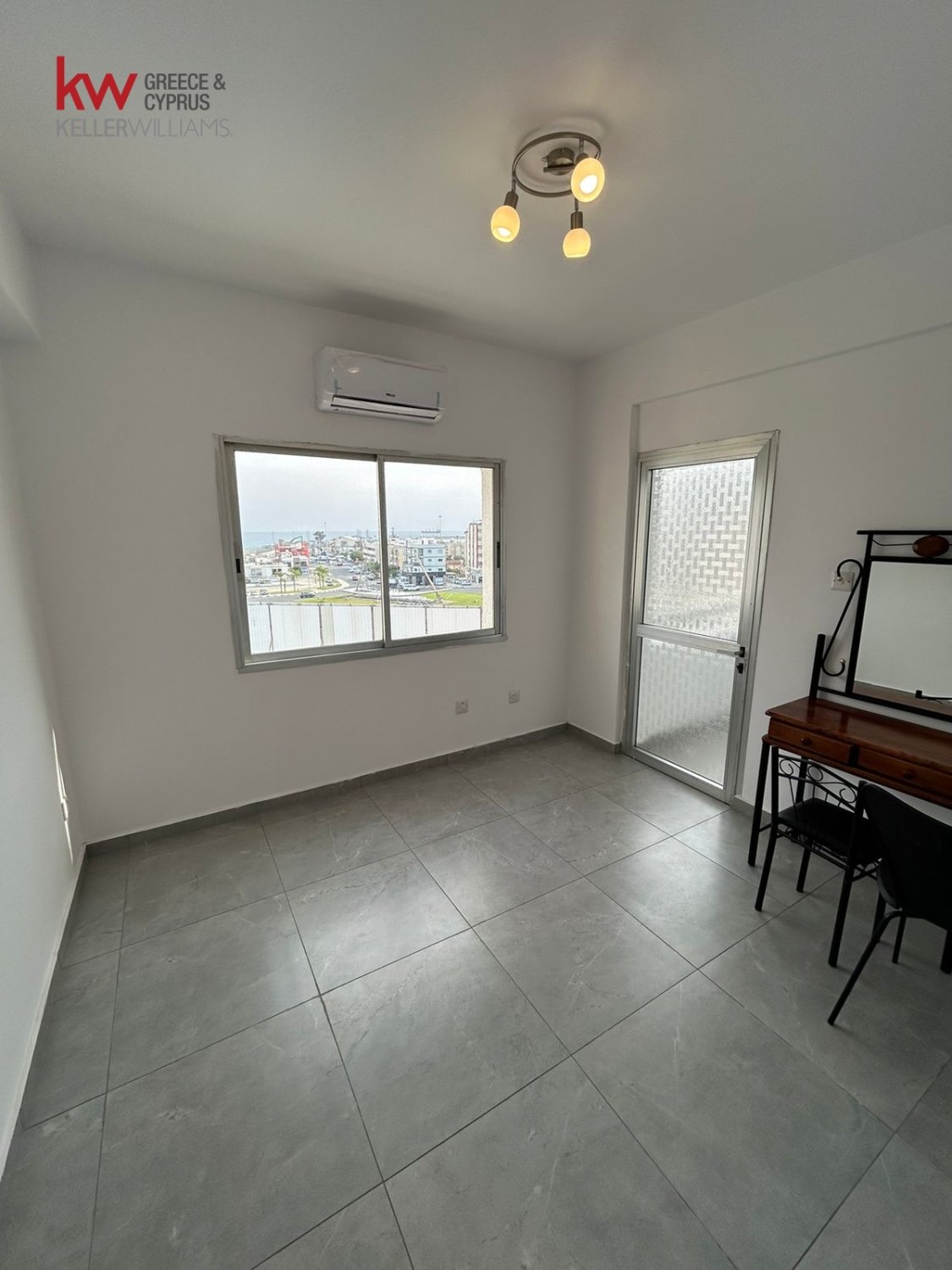 Квартира с 2 спальнями в Ларнака, Кипр № 40316