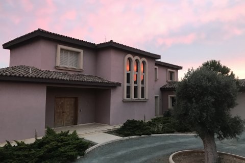 4 chambres Villa à Kato Polemidia, Limassol,  No. 6705 10