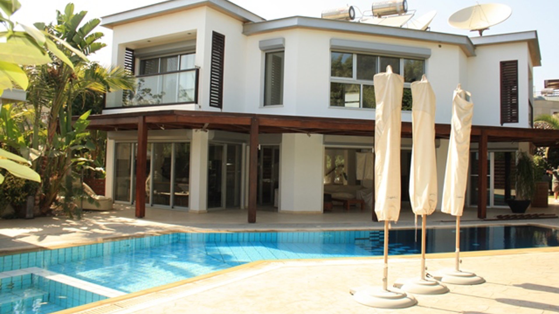 3 bedrooms Villa in Limassol, Cyprus No. 25608
