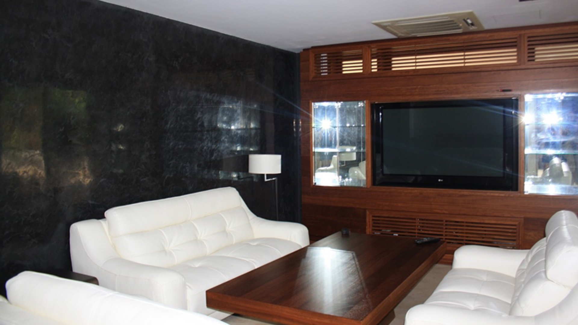 3 bedrooms Villa in Limassol, Cyprus No. 25608