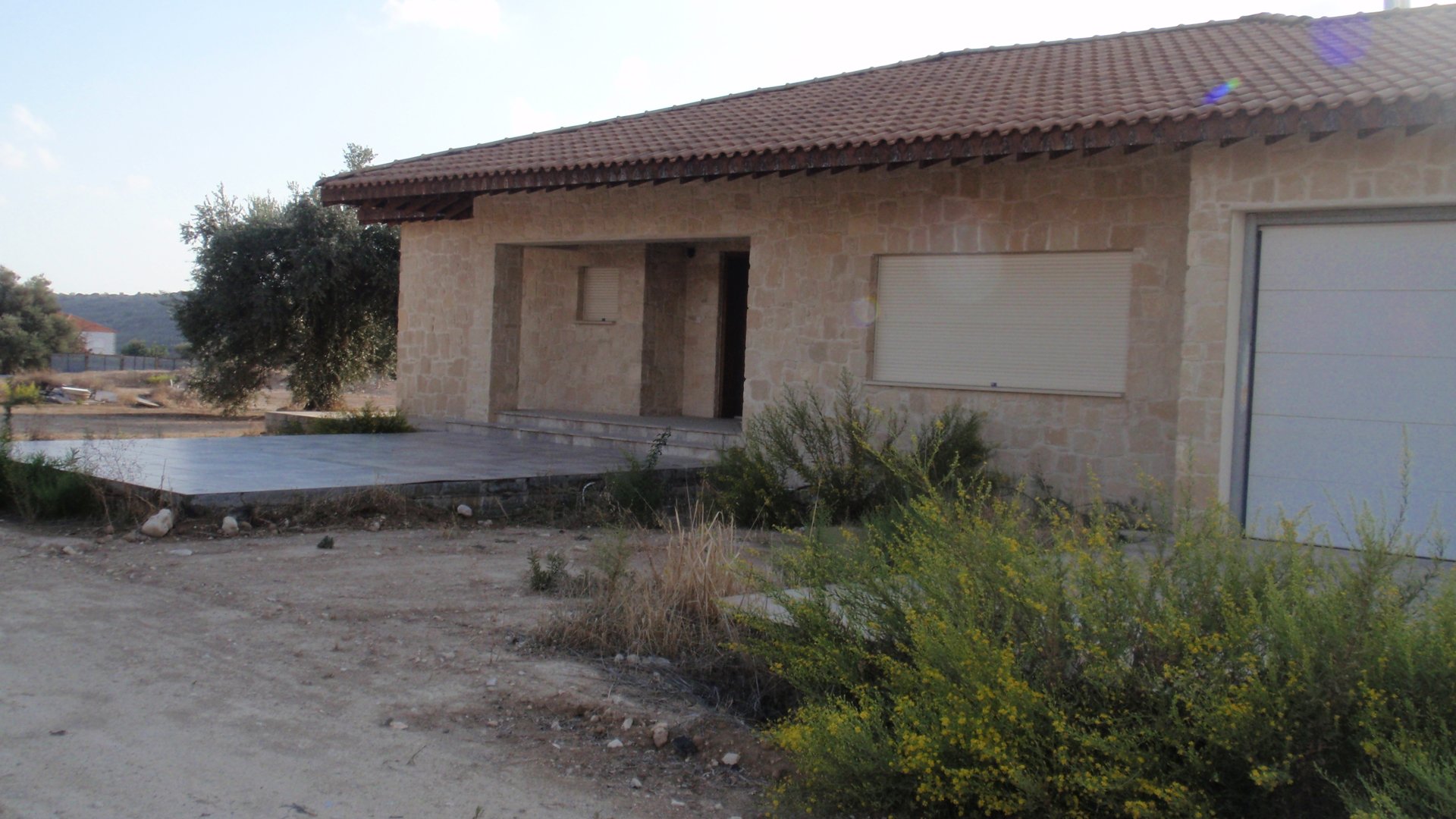 5 bedrooms Bungalow in Fasoula, Limassol, Cyprus No. 25607