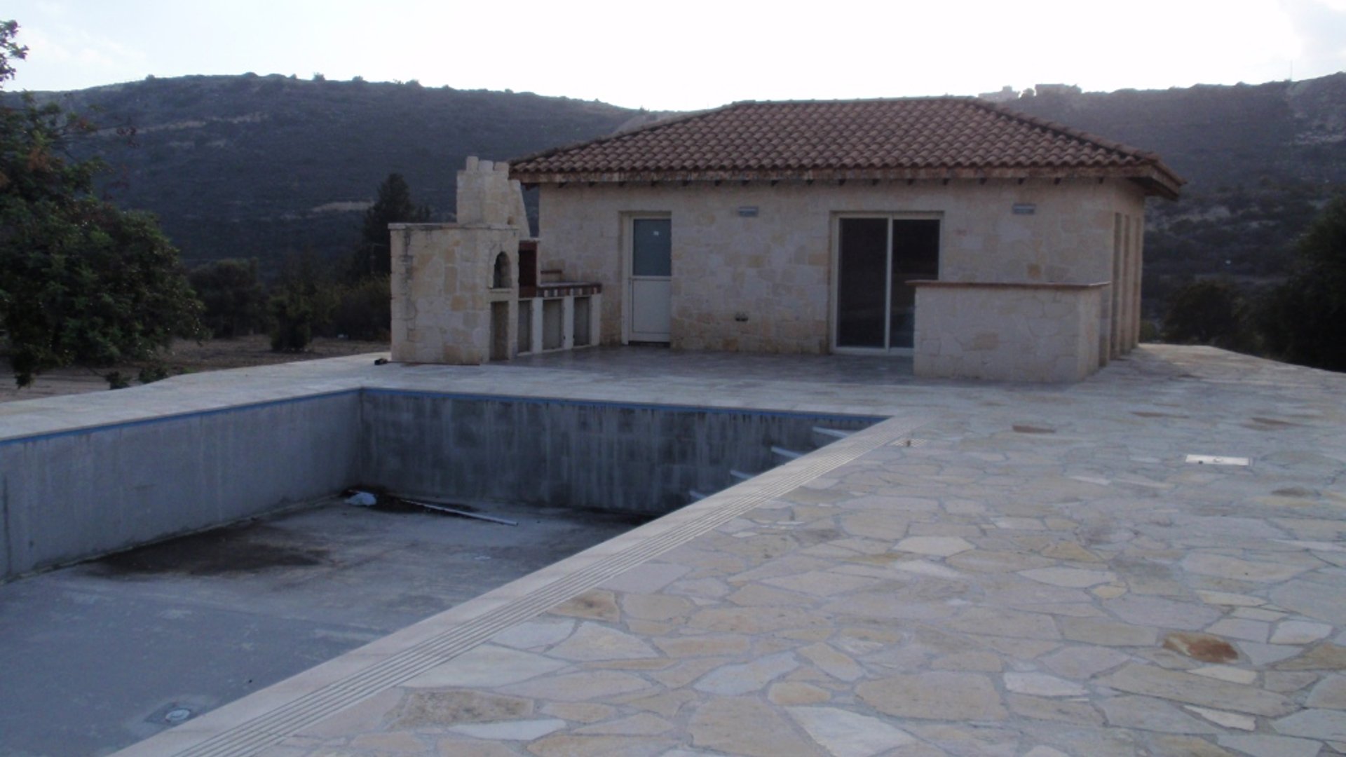 5 bedrooms Bungalow in Fasoula, Limassol, Cyprus No. 25607