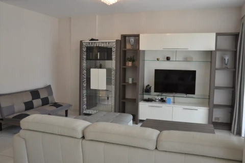 3 bedrooms Apartment in Limassol,  No. 48486 8