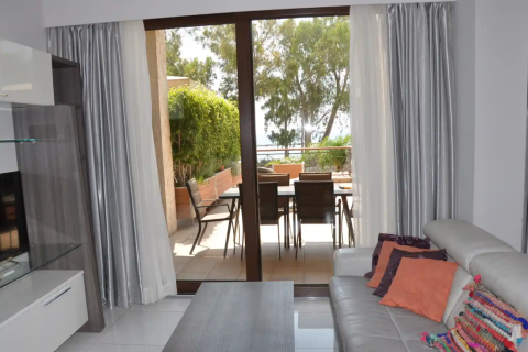 3 bedrooms Apartment in Limassol,  No. 48486 5