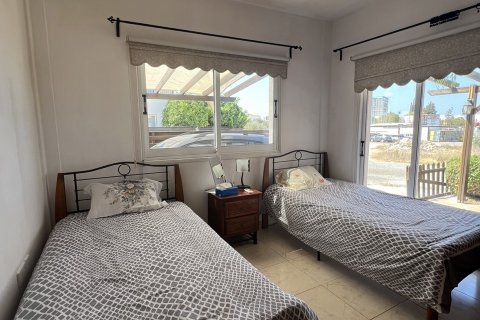 2 bedrooms Bungalow in Paralimni, Ammochostos,  No. 40263 16