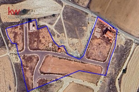 570m2 Land in Geri, Nicosia,  No. 40265