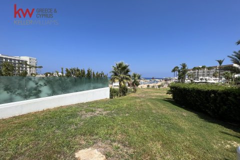 4 bedrooms Villa in Pernera, Ammochostos,  No. 40266 2