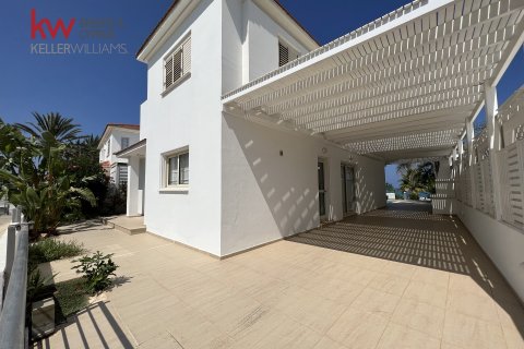 4 bedrooms Villa in Pernera, Ammochostos,  No. 40266 12