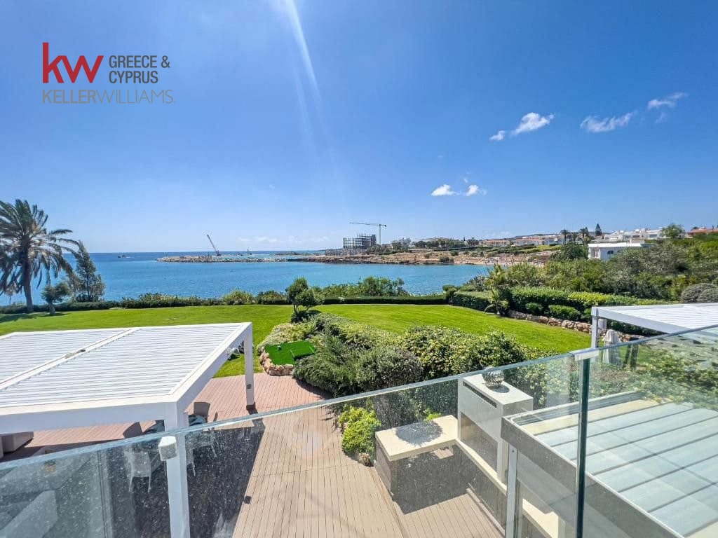 4 chambres Villa à Paralimni, Ammochostos, Chypre No. 40267