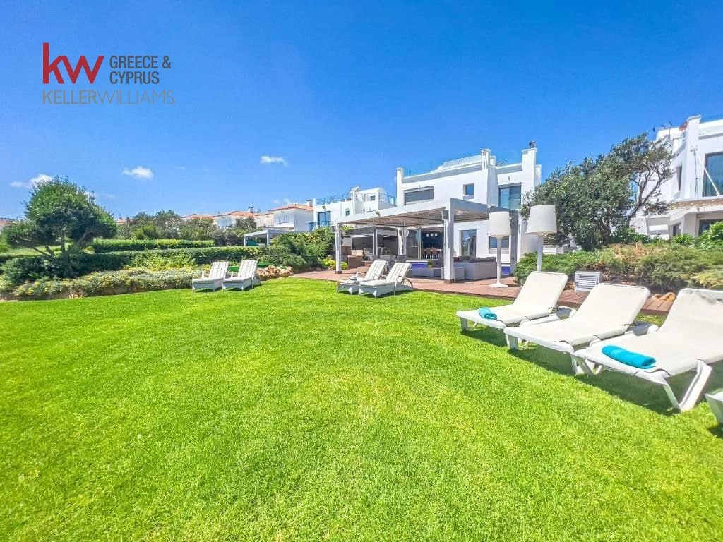 4 chambres Villa à Paralimni, Ammochostos, Chypre No. 40267
