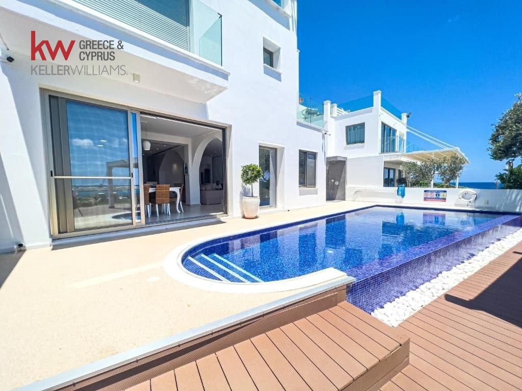 4 chambres Villa à Paralimni, Ammochostos, Chypre No. 40267