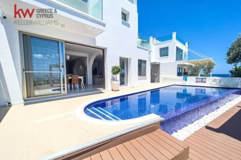 4 bedrooms Villa in Paralimni, Ammochostos,  No. 40267 3