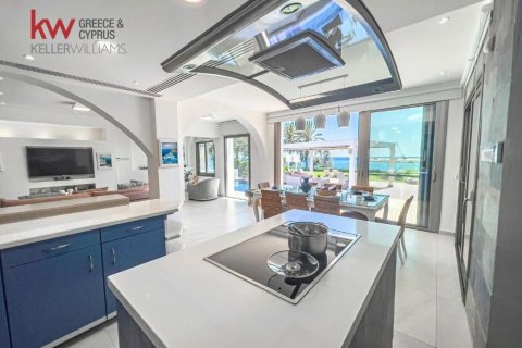 4 bedrooms Villa in Paralimni, Ammochostos,  No. 40267 13