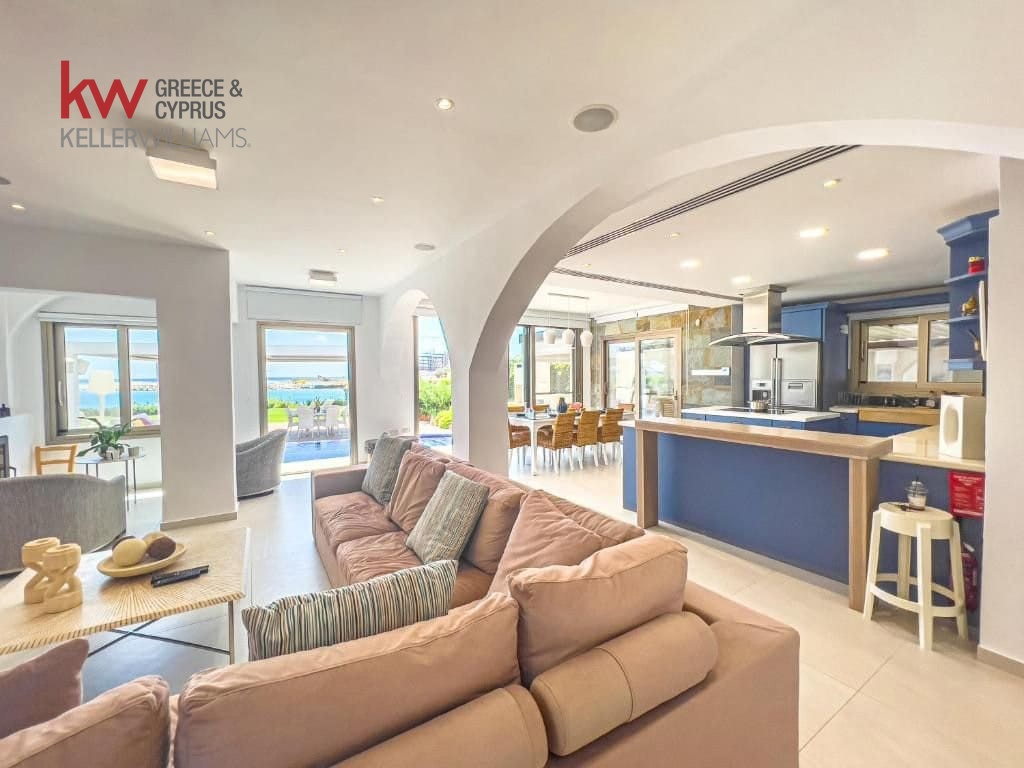 4 chambres Villa à Paralimni, Ammochostos, Chypre No. 40267