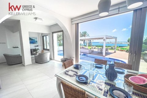 4 bedrooms Villa in Paralimni, Ammochostos,  No. 40267 15