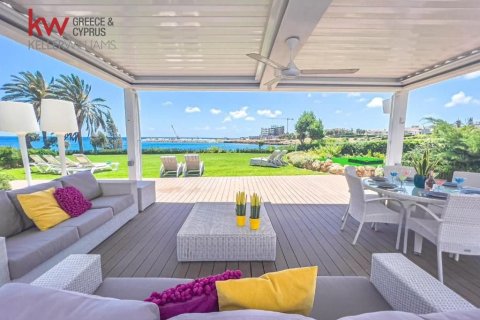 4 bedrooms Villa in Paralimni, Ammochostos,  No. 40267