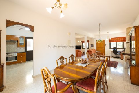 4 bedrooms Villa in Maroni, Larnaka,  No. 37872 4