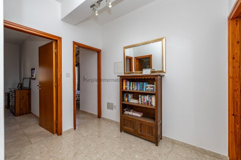 4 bedrooms Villa in Maroni, Larnaka,  No. 37872 27