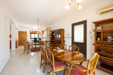 4 bedrooms Villa in Maroni, Larnaka,  No. 37872 18