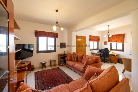 4 bedrooms Villa in Maroni, Larnaka,  No. 37872 15