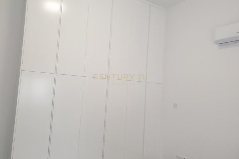 550m2 Building in Strovolos, Nicosia, No. 53751 8