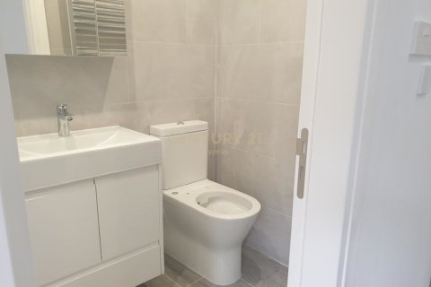 550m2 Building in Strovolos, Nicosia, No. 53751 11