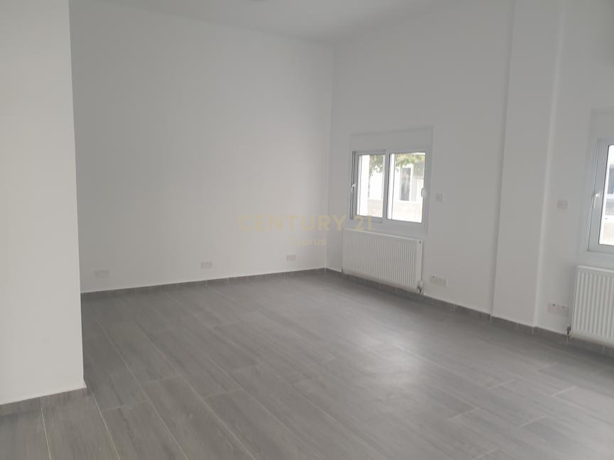 550m2 Building in Strovolos, Nicosia, Cyprus No. 53751