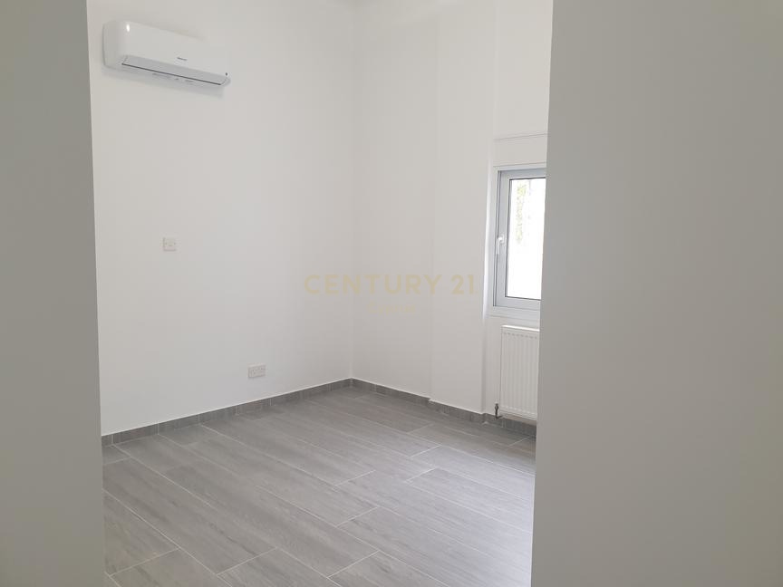 550m2 Building in Strovolos, Nicosia, Cyprus No. 53751