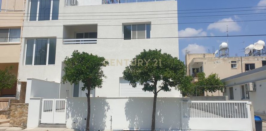 550m2 Building in Strovolos, Nicosia, No. 53751