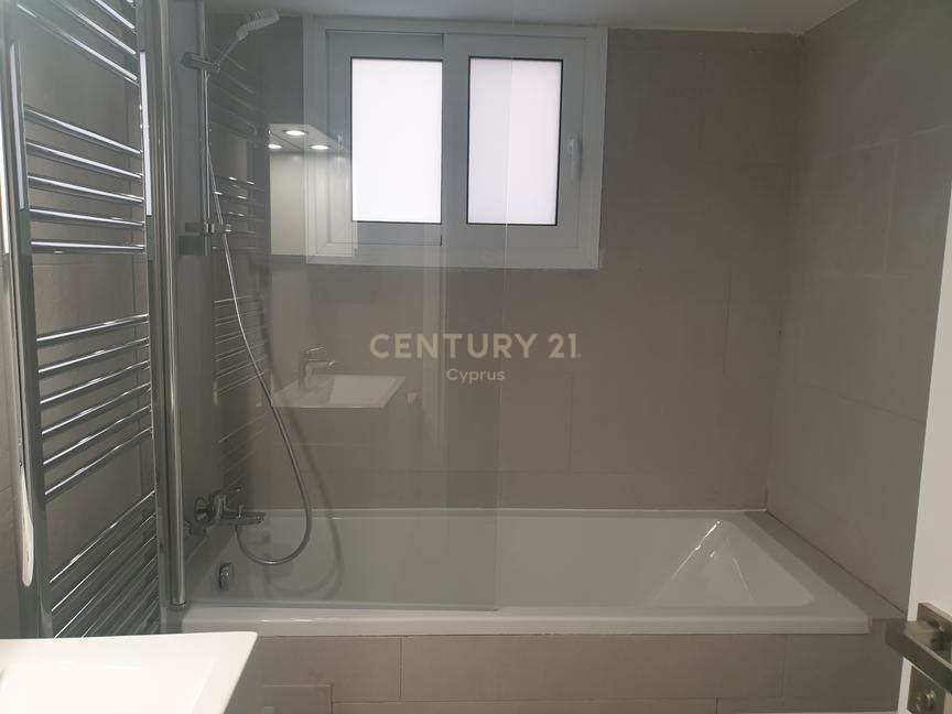 550m2 Building in Strovolos, Nicosia, Cyprus No. 53751
