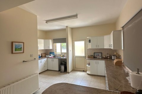 4 bedrooms Villa in Paralimni, Ammochostos, No. 40452 5