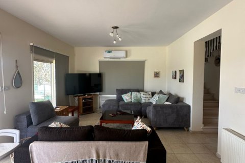 4 bedrooms Villa in Paralimni, Ammochostos, No. 40452 3