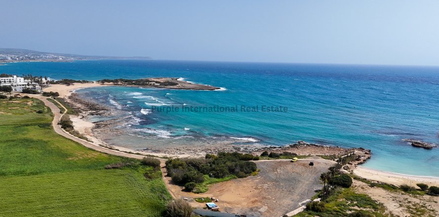 Земельный участок в Айя Напа, Аммохостос,  № 35778