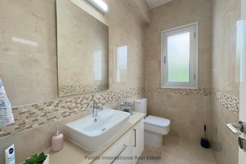 Вилла с 7 спальнями в Героскипу, Пафос, Кипр № 37415 28