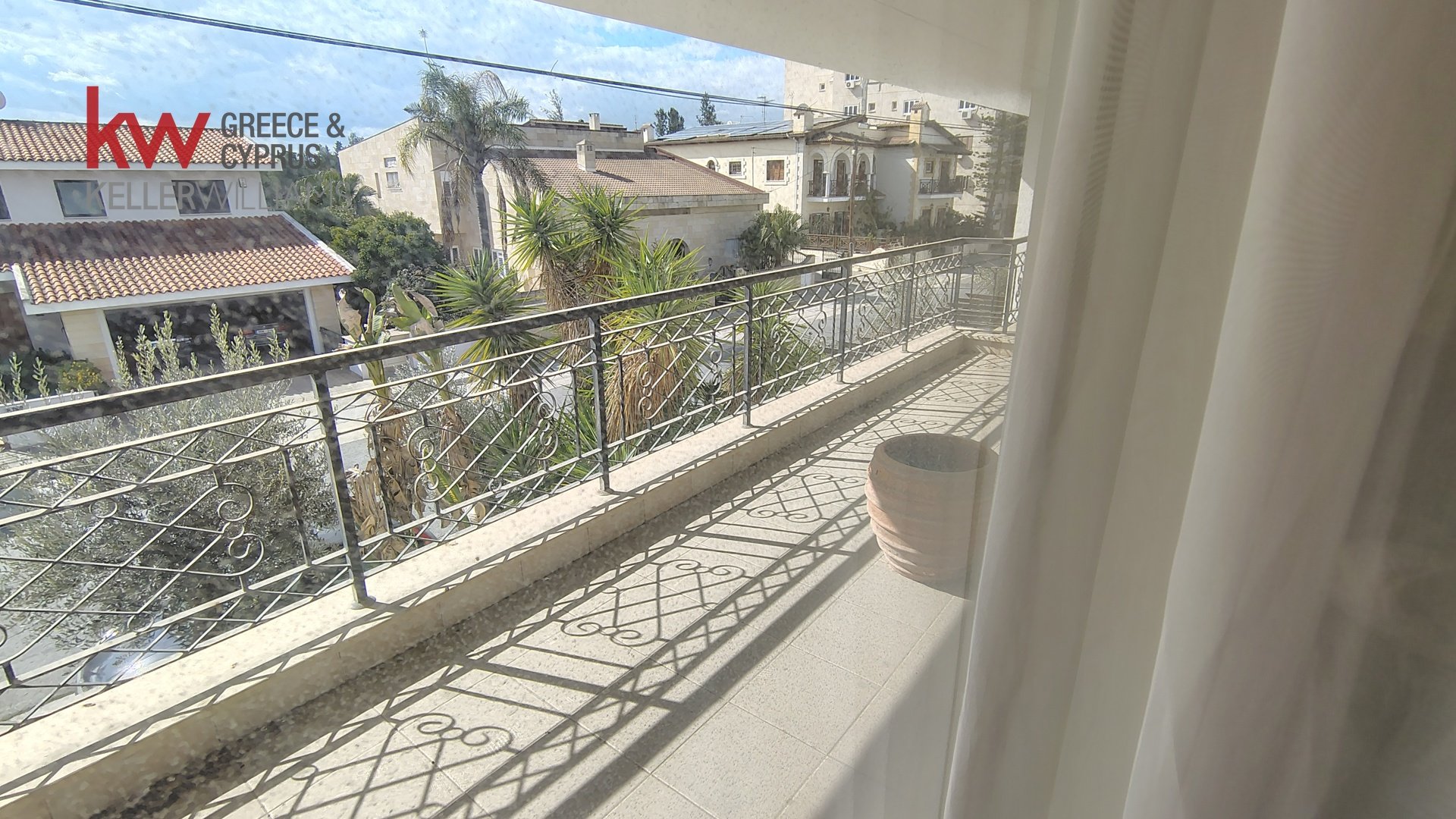 6 bedrooms Townhouse in Aglandjia, Nicosia, Cyprus No. 51051