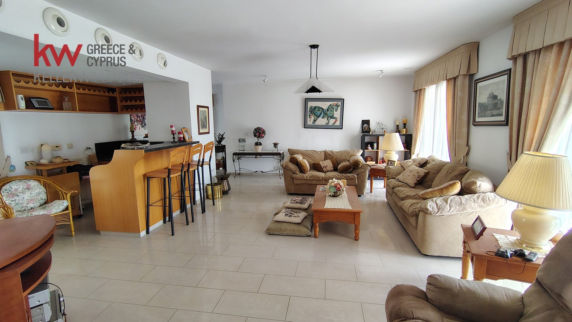 6 bedrooms Townhouse in Aglandjia, Nicosia, Cyprus No. 51051