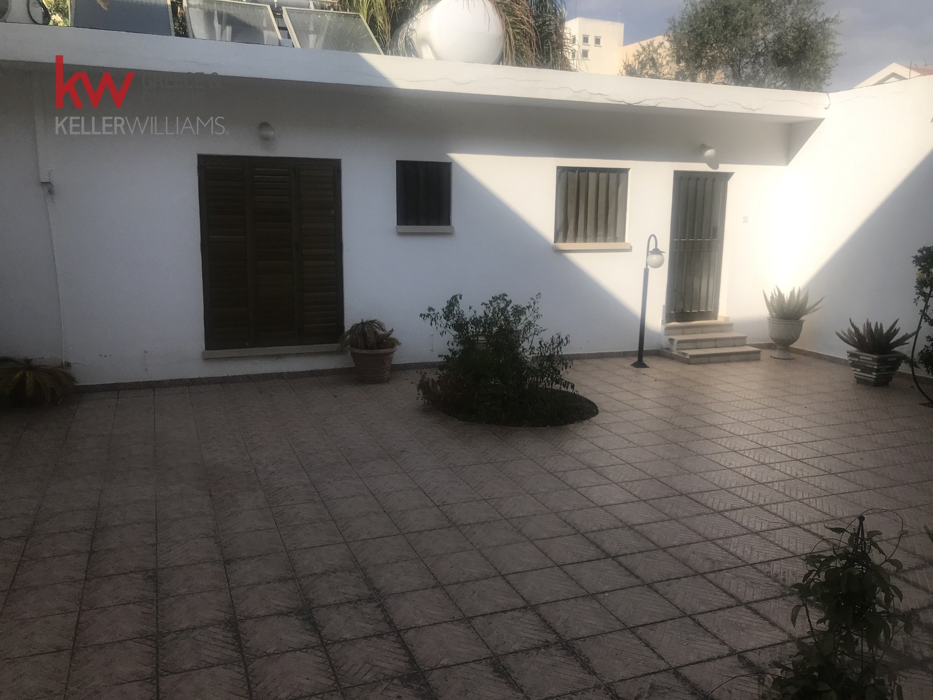 6 bedrooms Townhouse in Aglandjia, Nicosia, Cyprus No. 51051