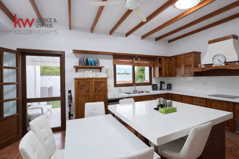 4 bedrooms Townhouse in Nisou, Nicosia,  No. 51049 12