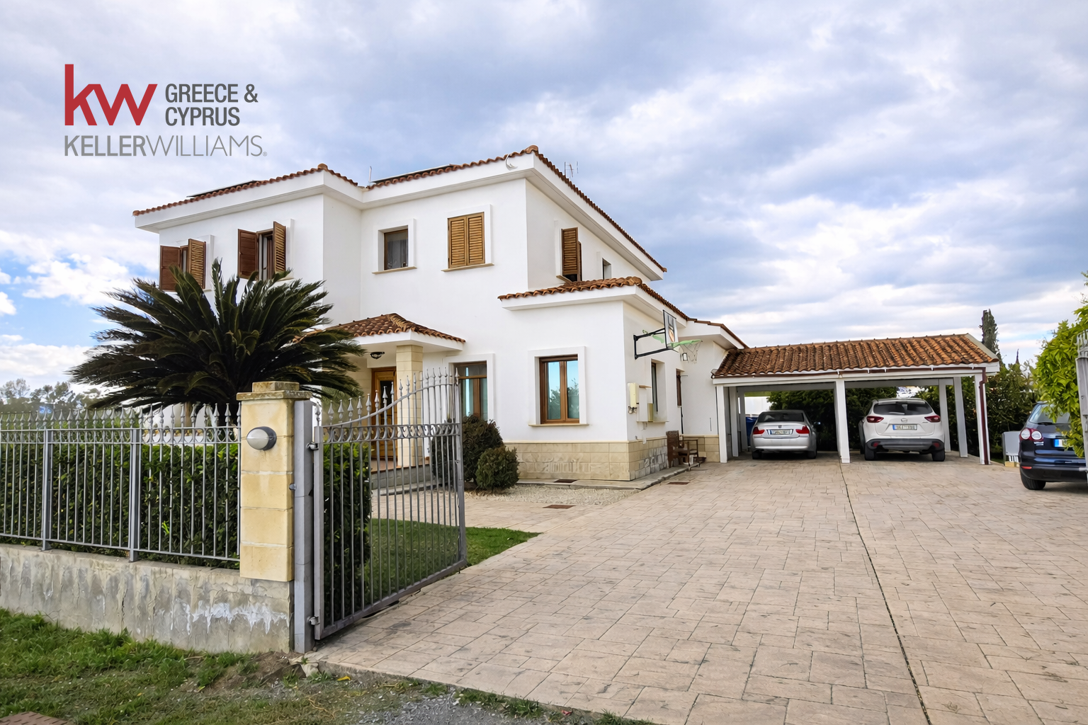 4 bedrooms Townhouse in Nisou, Nicosia, Cyprus No. 51049