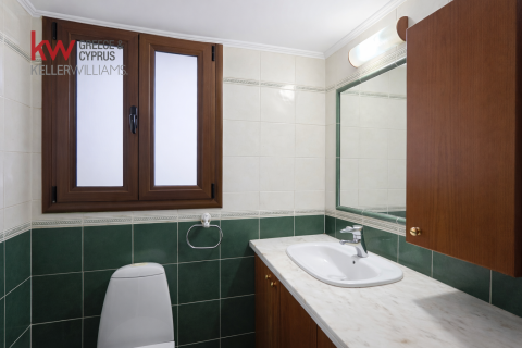 4 bedrooms Townhouse in Nisou, Nicosia,  No. 51049 27