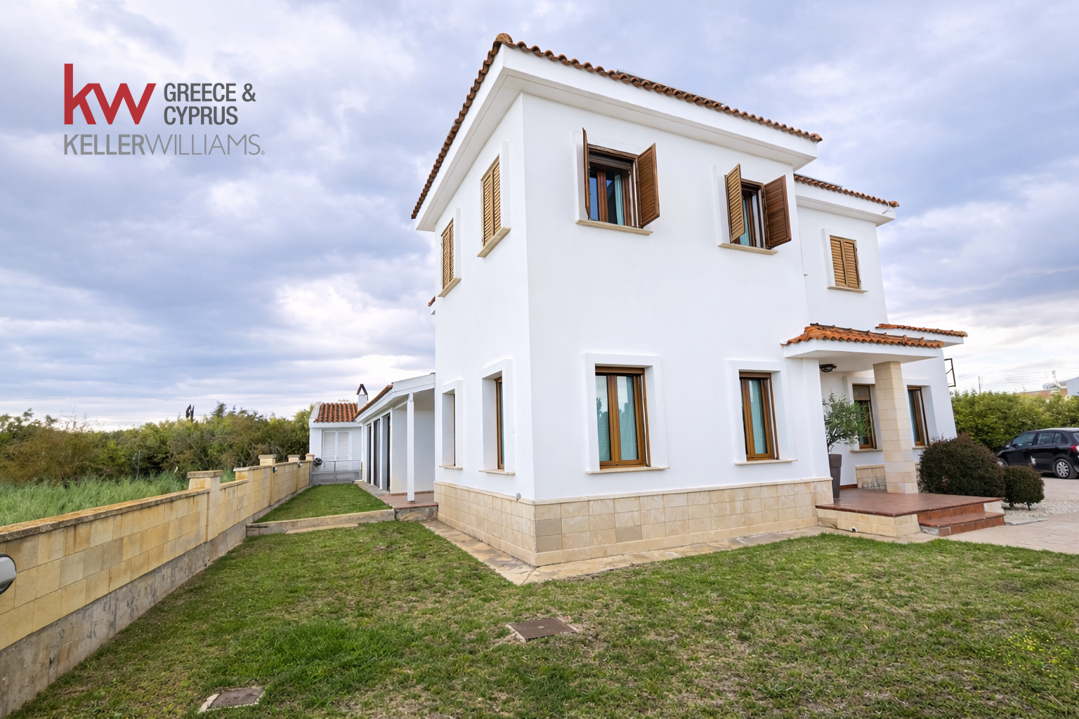 4 bedrooms Townhouse in Nisou, Nicosia, Cyprus No. 51049