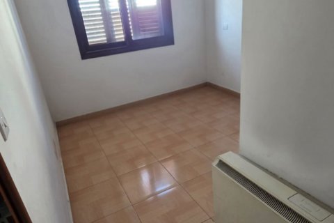 Квартира с 3 спальнями в Строволос, Никосия,  № 51047 8