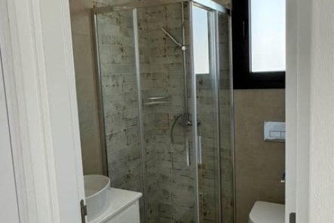 2 dormitorios Apartamento en Larnaka,  No. 51045 4