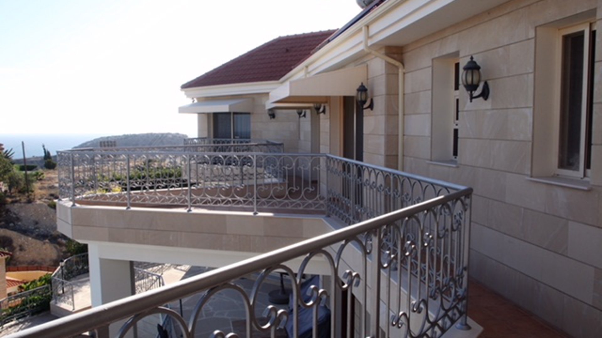 4 bedrooms Villa in Limassol, Cyprus No. 26030
