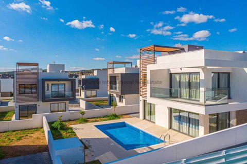 Вилла с 3 спальнями в Пиргос, Лимасол, № 39278 4