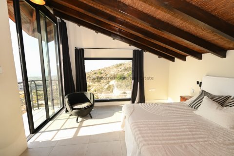 5 bedrooms Villa in Tsada, Paphos,  No. 39274 22