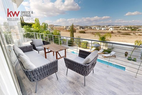 5 bedrooms Villa in Larnaka,  No. 39590 20