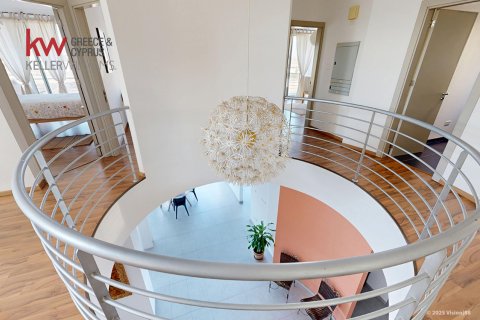 5 bedrooms Villa in Larnaka,  No. 39590 21