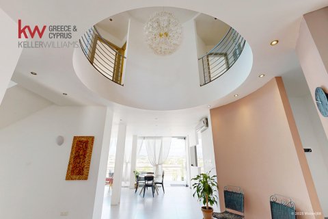 5 bedrooms Villa in Larnaka,  No. 39590 15