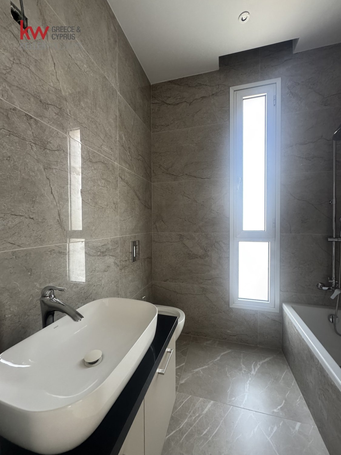 2 bedrooms Apartment in Larnaca, Larnaka, Cyprus No. 39594